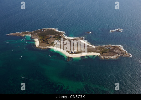 France, Finistere, Archipel des Glenan, Ile de Penfret (aerial view) Stock Photo