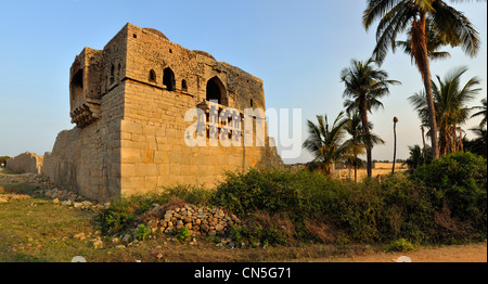 India, Karnataka State, Hampi, capital of the last great Hindu Kingdom of Vijayanagar between the 14th and 16th centuries, site Stock Photo