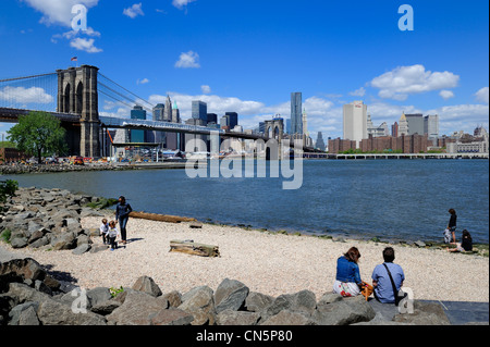 United States, New York City, Brooklyn Bridge from Brooklyn Bridge Park and the Beekman Tower from the architect Frank Gehry Stock Photo