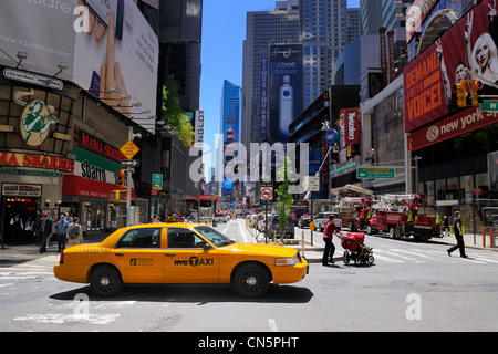 United States, New York City, Manhattan, Midtown, Times Square at 53rd Street and Broadway Stock Photo