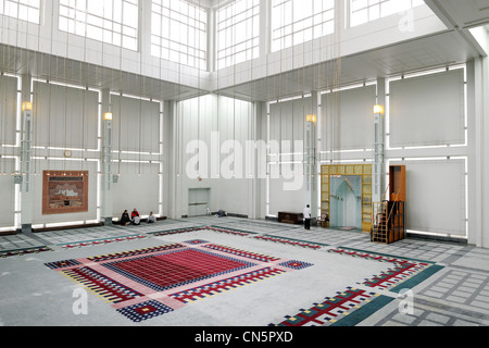The mosque at the Islamic Cultural Center of New York, New 