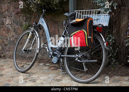 Panasonic bicycle hi-res stock photography and images - Alamy