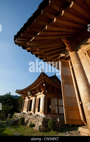 South Korea, South Gyeongsang Province, Jongbulam Buddhist Temple, facade, frame and blue sky Stock Photo