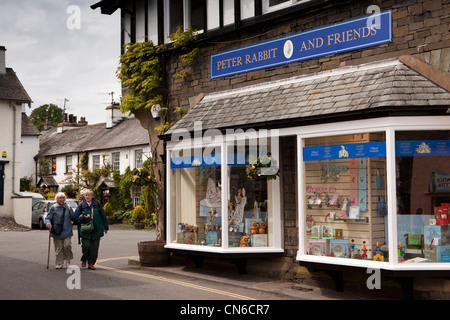 UK, Cumbria, Lake District, Hawkshead, Peter Rabbit and Friends Beatrix Potter character shop Stock Photo