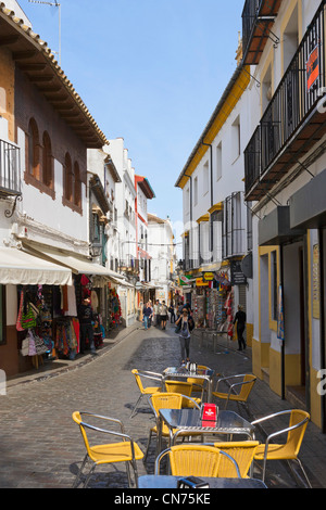 Cafe and shops in the historic old town (La Juderia), Cordoba, Andalucia, Spain Stock Photo