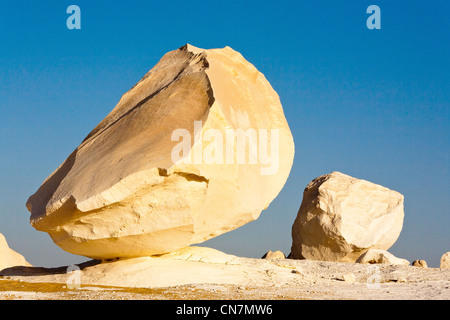 Egypt, Lower Egypt, Libyan desert, Bahareyya oasis, white desert Stock Photo