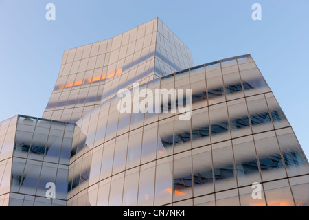 An early morning view of the Frank Gehry designed IAC (InterActiveCorp) Building in  in New York City. Stock Photo