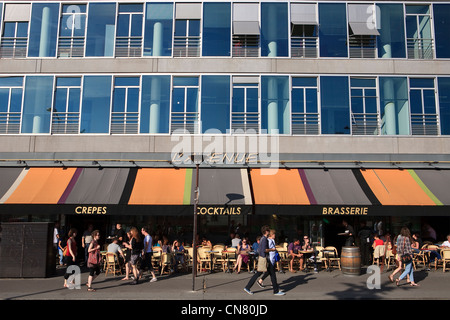 France, Paris, the Bibliotheque Nationale de France (BNF) Massena Nord district, terrace of the restaurant L'Avenue located on Stock Photo