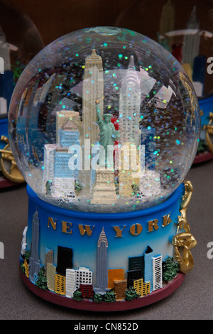 New york state souvenir hi-res stock photography and images - Alamy