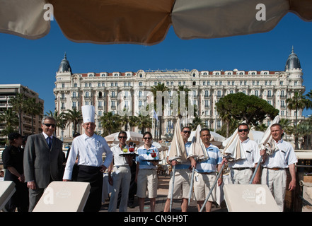 France, Alpes Maritimes, Cannes, the Carlton Team Beach, the beach restaurant at the Carlton with its director and its leader Stock Photo