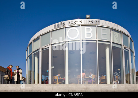 Austria, Vienna, cafe restaurant at the top of Hauptbücherei Oben, the central library of the city designed by the architect Stock Photo