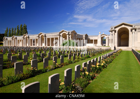 France, Pas de Calais, Arras, Military Cemetery of the Faubourg d'Amiens, graves of 2651 British and Commonwealth soldiers Stock Photo