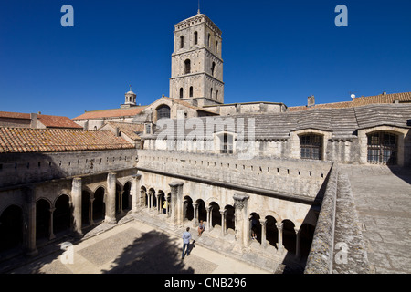 France, Bouches du Rhone, Arles, St Trophime Church listed as World Heritage by UNESCO, the cloister Stock Photo