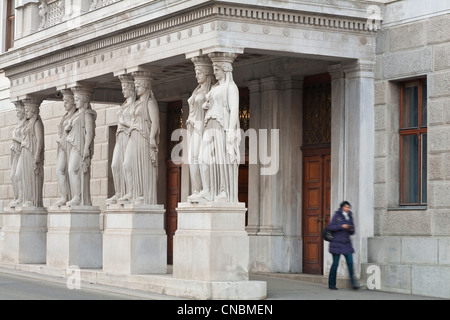 Austria, Vienna, Parliament built in 1884 by Theophil Hansen, who found inspiration in ancient Greek architecture, caryatids by Stock Photo