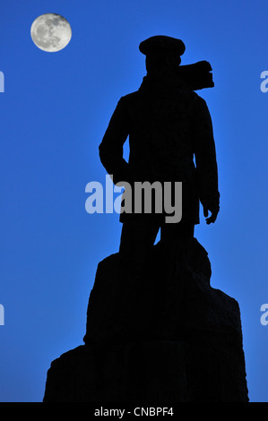 Moon and silhouetted statue of Hubert Latham, French aviation pioneer at Cap Blanc Nez, Côte d'Opale / Opal Coast, France Stock Photo