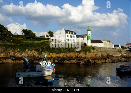 Fishing boats in Doelan harbour,Aval lighthouse,Finistere,Brittany,Bretagne,France Stock Photo