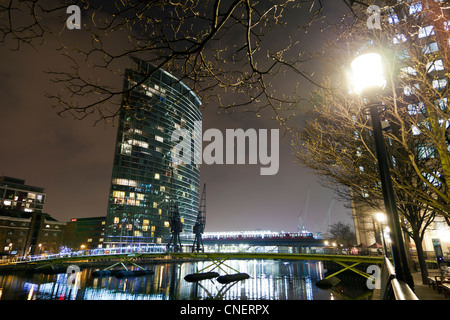West India Quay and view of the Marriott Hotel in Canary Wharf Stock ...