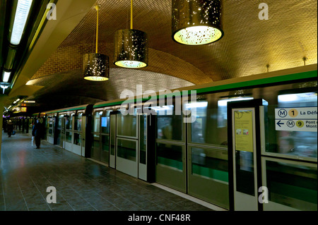 Franklin Roosevelt Metro Station, Champs Elysees, Paris, France Stock Photo