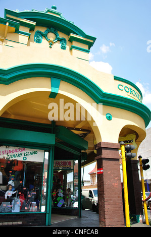 Corner House (art deco) building, 3rd Street, Springs, Gauteng Province, Republic of South Africa Stock Photo