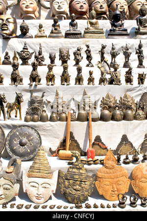 Carvings and metal cast handicrafts and souvenirs, Mandalay, Burma. Myanmar Stock Photo