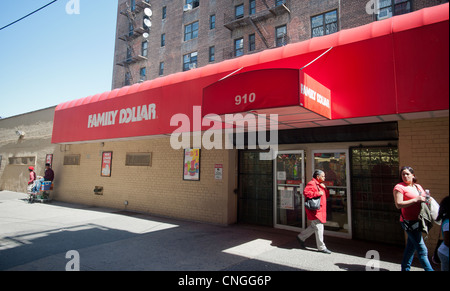 A Family Dollar store in the Bronx borough of New York Stock Photo