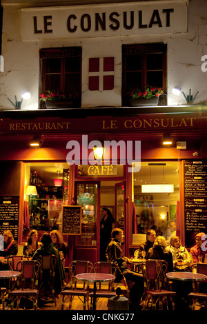 Sidewalk cafe in Montmartre Paris during the evening Stock Photo