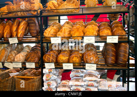 https://l450v.alamy.com/450v/cnm1je/boudin-sourdough-bread-bakery-at-fishermans-wharf-in-san-francisco-cnm1je.jpg