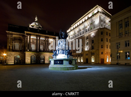 View across Exchange Flags, Liverpool, towards Nelson Monument, Liverpool Town Hall and Martins Bank Building Stock Photo
