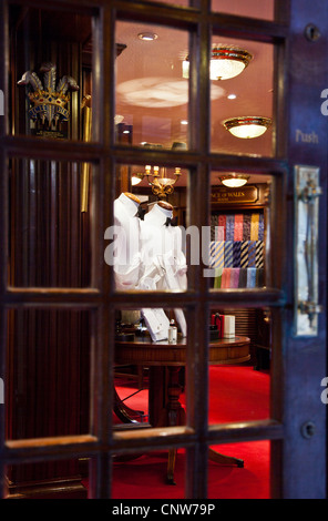 Europe England London, the James Bond's places, the Turnbull & Asser shirtmaker in Jermin street