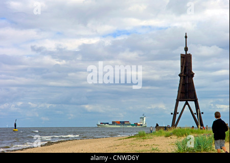 people walking on the beach in bad weather, Germany, Lower Saxony, Cuxhaven Stock Photo