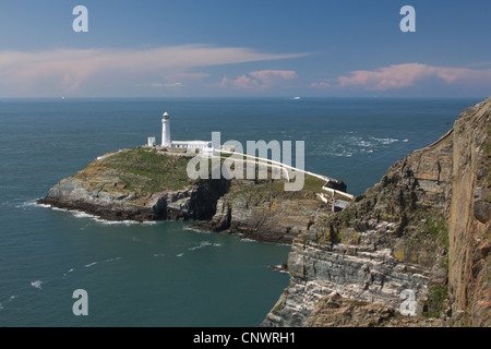 Ynys Lawd, South Stack island and lighthouse near Caergybi, Holyhead, Ynys Môn, Anglesey, Wales Stock Photo