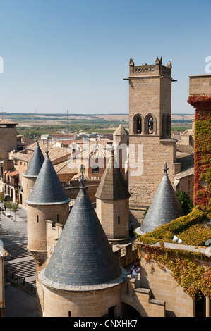 The Palacio de los Reyes de Navarra de Olite ('Palace of the Kings of Navarre of Olite') or Castillo de Olite ('Castle of Olite' Stock Photo