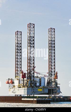 Offshore oil rig drilling platform in Esbjerg, Denmark Stock Photo
