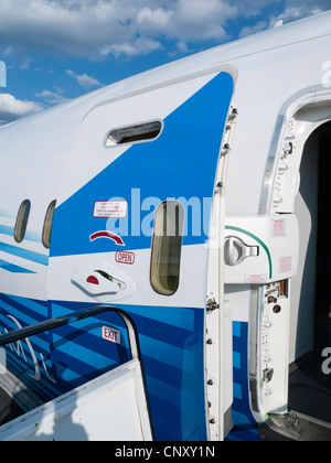 Boeing 787 prototype cockpit Stock Photo - Alamy