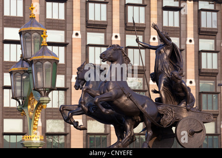 Statue of Boudicea on her chariot, Westminster London 2 Stock Photo