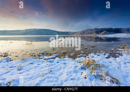 wintry sunrise over storage lake Poehl, Germany, Saxony, Vogtland Stock Photo