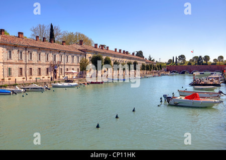 Peschiera del Garda, Verona, Veneto, Lake Garda, Mincio, Italy Stock Photo