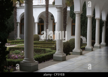 Ukraine Crimea Yalta. Porch Italian courtyard of Livadia Palace (project Nikolay Krasnov, 1909-1911). Born as summer residence Stock Photo