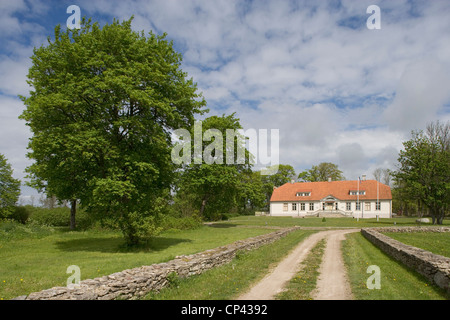 Estonia Saaremaa County Saaremaa Island National Park Vilsandi Loona. Country house (XIX century) called 'castle, home to Stock Photo