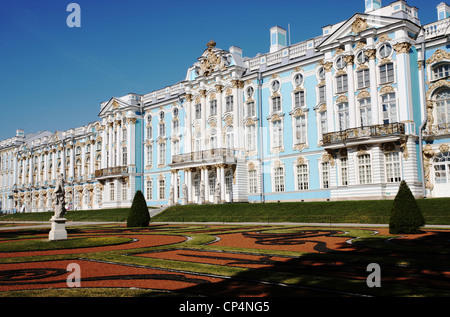 The fabulous baroque facade and manicured gardens of the Catherine Palace south-east of St Petersburg Russia Stock Photo