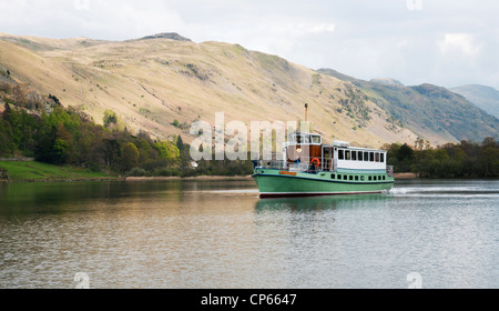 Ullswater Steamer 'Lady Wakefield' departing from Glenridding Pier on route to Howtown, Ullswater, Lake District, Cumbria, UK Stock Photo