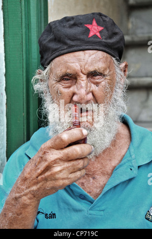 Portrait of an old Cuban revolutionary, Havana, Cuba Stock Photo