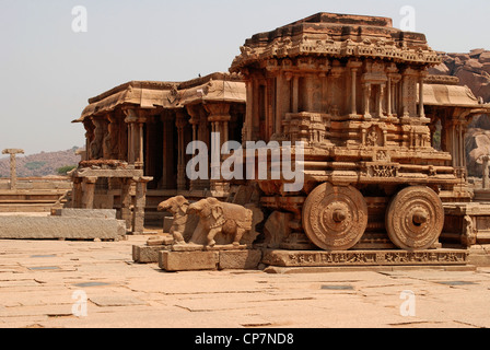 stone chariot at vittala temple,hampi, india.hampi is unesco world heritage site. Stock Photo