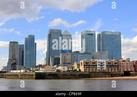 Tower blocks in Canary Wharf London England UK Stock Photo