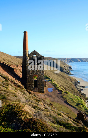 The old Towanroath engine at house on the coast at St.Agnes in Cornwall, UK Stock Photo