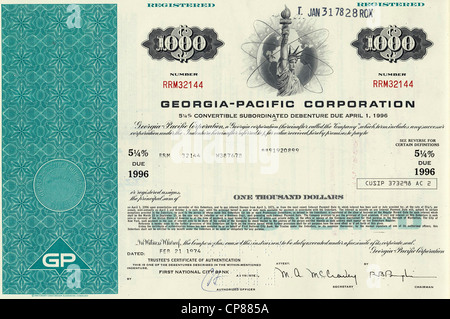 historic stock certificate, Statue of Liberty with a globe, Georgia-Pacific Corporation, an American pulp and paper company, 197 Stock Photo