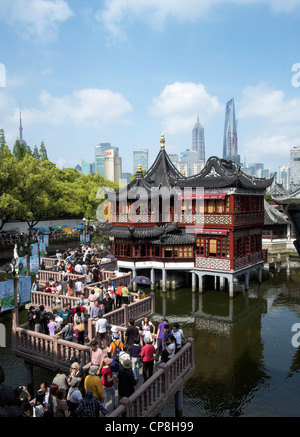 View of teahouse in YuYuan Garden in Shanghai China Stock Photo