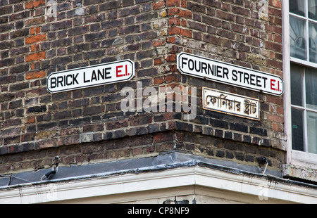 Street signs in English and Bengali, Brick Lane, Spitalfields, Tower Hamlets, East End, London, UK Stock Photo