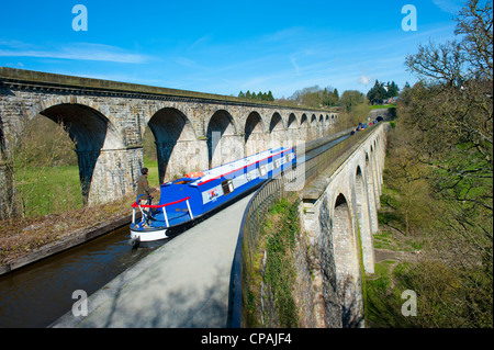 Narrow boats on Llangollen Canal crossing Chirk aqueduct, Wales, UK Stock Photo