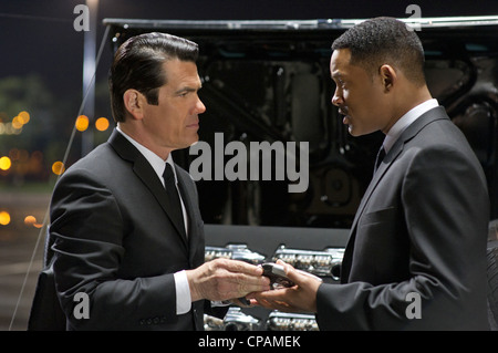 MEN IN BLACK III (2012) JOSH BROLIN, WILL SMITH, BARRY SONNENFELD (DIR) 006 MOVIESTORE COLLECTION LTD Stock Photo